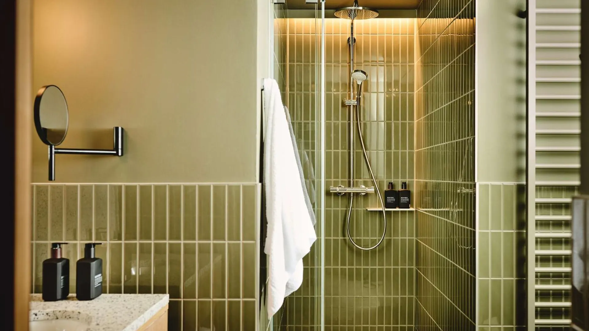 A By Adina Vienna Danube Hotel 0*,  Austria